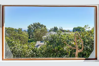 14900 Camarosa Dr, Pacific Palisades, CA 90272 - Photo 48