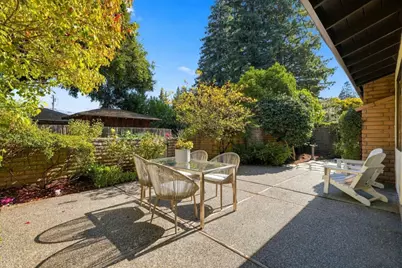 1340 Johnson St, Menlo Park, CA 94025 - Photo 24