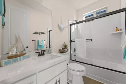 1361 Azalea Dr, Hollister, CA 95023 - Photo 16