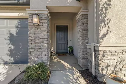 1361 Azalea Dr, Hollister, CA 95023 - Photo 4