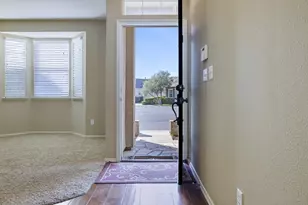 4129 W Cherry Tree Ln, Fresno, CA 93722 - Photo 6