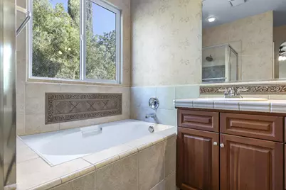4129 W Cherry Tree Ln, Fresno, CA 93722 - Photo 44