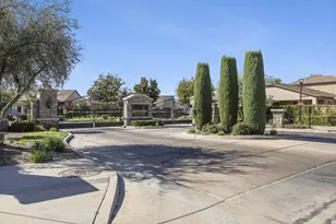 4129 W Cherry Tree Ln, Fresno, CA 93722 - Photo 52