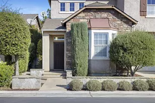 4129 W Cherry Tree Ln, Fresno, CA 93722 - Photo 4