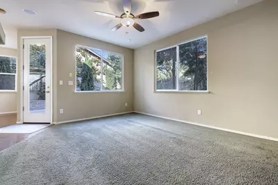 4129 W Cherry Tree Ln, Fresno, CA 93722 - Photo 18