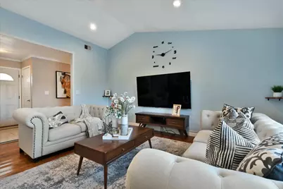 2979 Silverland Dr, San Jose, CA 95135 - Photo 10