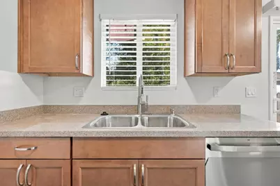183 Carnation Dr, Freedom, CA 95019 - Photo 10