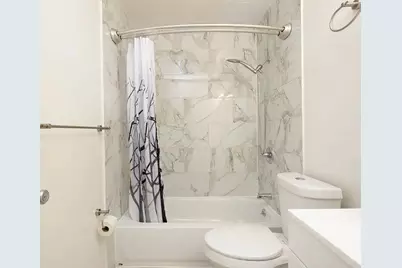 303 Lee St, Oakland, CA 94610 - Photo 10