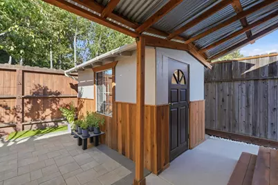 215 Newbridge St, Menlo Park, CA 94025 - Photo 42