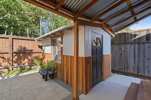 215 Newbridge St, Menlo Park, CA 94025 - Photo 42