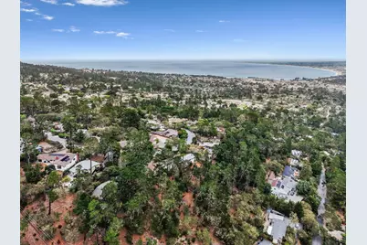 84 Cuesta Vista Dr, Monterey, CA 93940 - Photo 24