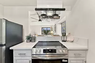 3055 Shadow Springs Pl, San Jose, CA 95121 - Photo 8