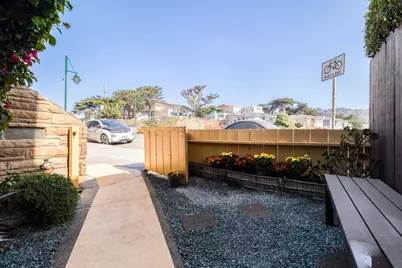 2260 Palmetto Ave, Pacifica, CA 94044 - Photo 2