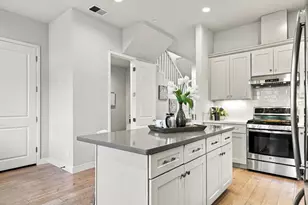 358 S Cypress Ave, San Jose, CA 95117 - Photo 10