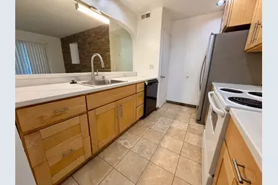 3819 7 Trees Blvd 201, San Jose, CA 95111 - Photo 2