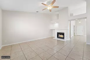 2228 Park Arcadia Ct, Los Banos, CA 93635 - Photo 18