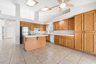 2228 Park Arcadia Ct, Los Banos, CA 93635 - Photo 20