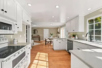 1245 Laurel Hill Dr, San Mateo, CA 94402 - Photo 12