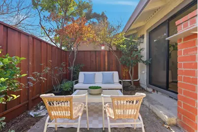 20012 Northcrest Sq, Cupertino, CA 95014 - Photo 18