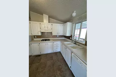 2900 Fairview Rd 7, Hollister, CA 95023 - Photo 6