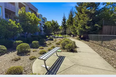 1949 Mahuron Cir, San Jose, CA 95133 - Photo 58
