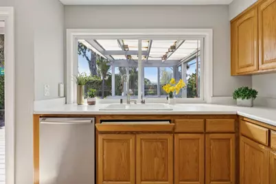 999 Lurline Dr, Foster City, CA 94404 - Photo 36