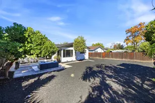 5764 Halleck Dr, San Jose, CA 95123 - Photo 22