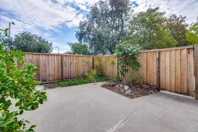 301 College Ave, Palo Alto, CA 94306 - Photo 10