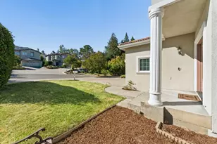 24257 Ridgecreek Ln, Hayward, CA 94541 - Photo 8