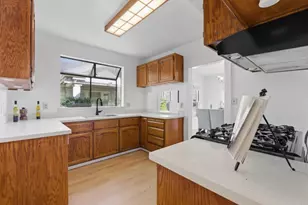 711 Emerson Ct, San Jose, CA 95126 - Photo 10