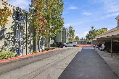 4004 Farm Hill Blvd 103, Redwood City, CA 94061 - Photo 2