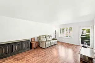 4004 Farm Hill Blvd 103, Redwood City, CA 94061 - Photo 4