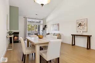 1651 Parkview Green Cir, San Jose, CA 95131 - Photo 44