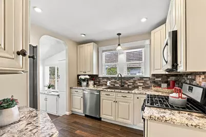 1011 S 9th St, San Jose, CA 95112 - Photo 14