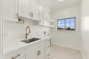 1007 Amore St, Hollister, CA 95023 - Photo 22