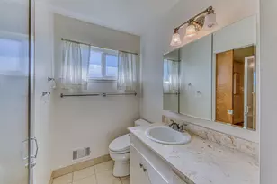 1049 W Alisal St, Salinas, CA 93901 - Photo 24