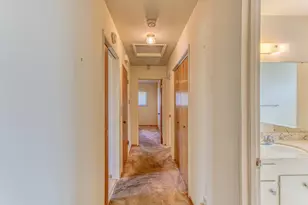 1049 W Alisal St, Salinas, CA 93901 - Photo 18