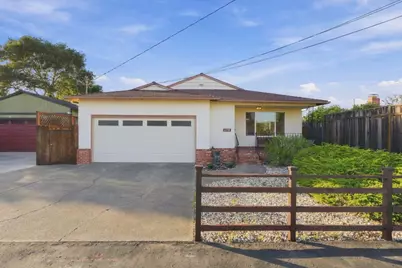 985 Market St, Alameda, CA 94501 - Photo 1