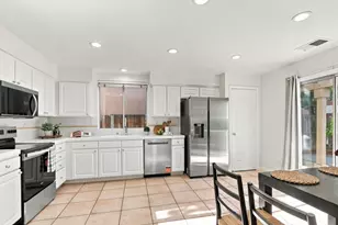 1572 Firestone Loop, San Jose, CA 95116 - Photo 8
