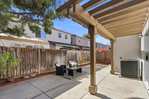 1572 Firestone Loop, San Jose, CA 95116 - Photo 28