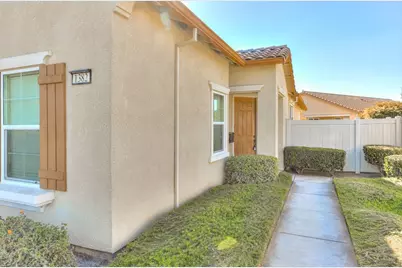 1382 Mill Run Ct, Manteca, CA 95336 - Photo 4