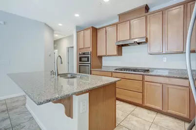 1382 Mill Run Ct, Manteca, CA 95336 - Photo 10
