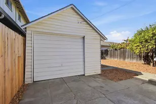 221 N Delaware St, San Mateo, CA 94401 - Photo 24
