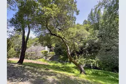 453 Remillard Dr, Hillsborough, CA 94010 - Photo 48