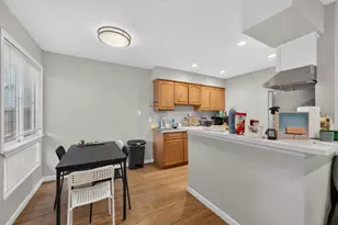 3001 Los Prados St 104, San Mateo, CA 94403 - Photo 6