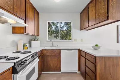 911 Madison Ave, Redwood City, CA 94061 - Photo 14