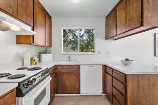 911 Madison Ave, Redwood City, CA 94061 - Photo 14