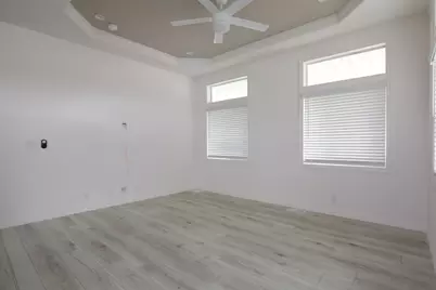 270 Umbarger Rd 63, San Jose, CA 95111 - Photo 2