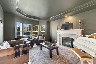 811 Greystone Ct, Gilroy, CA 95020 - Photo 6