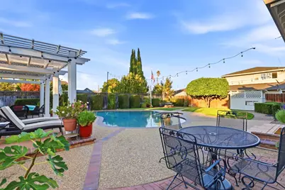 811 Greystone Ct, Gilroy, CA 95020 - Photo 22